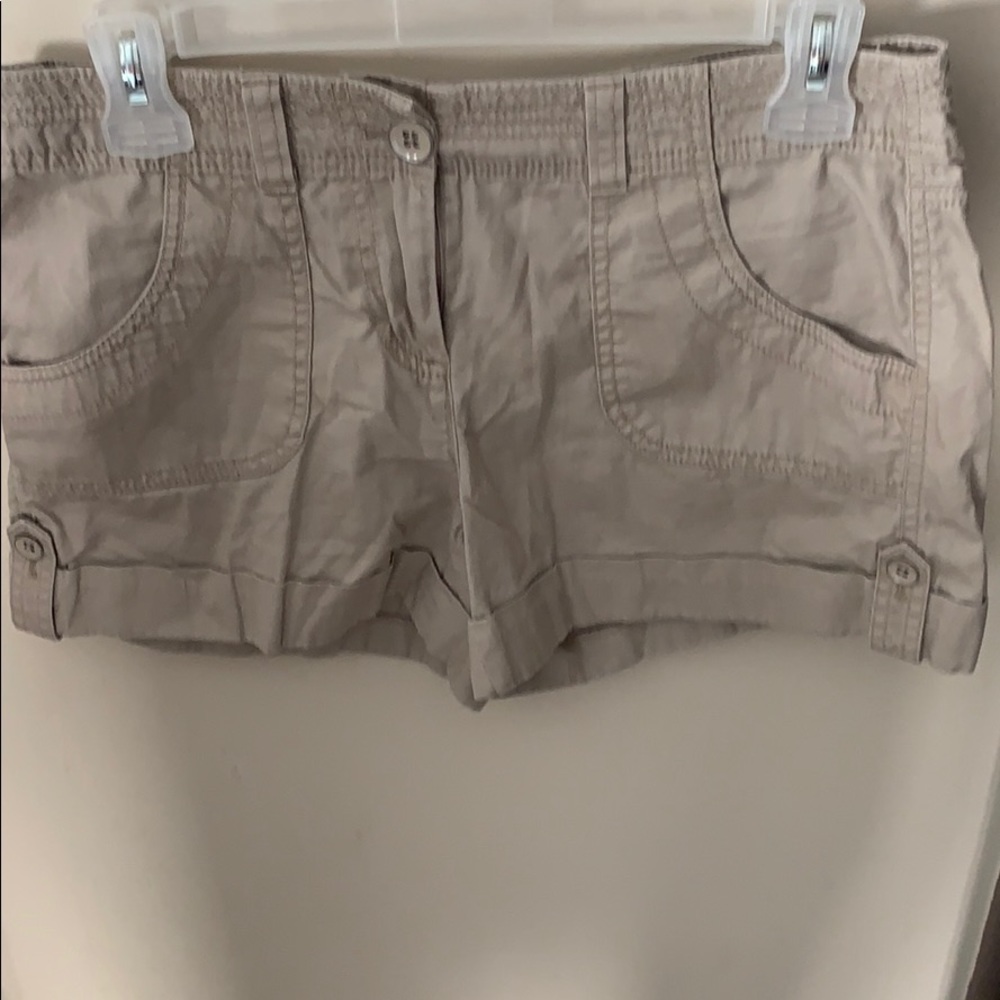 Ann Taylor Loft cream shorts